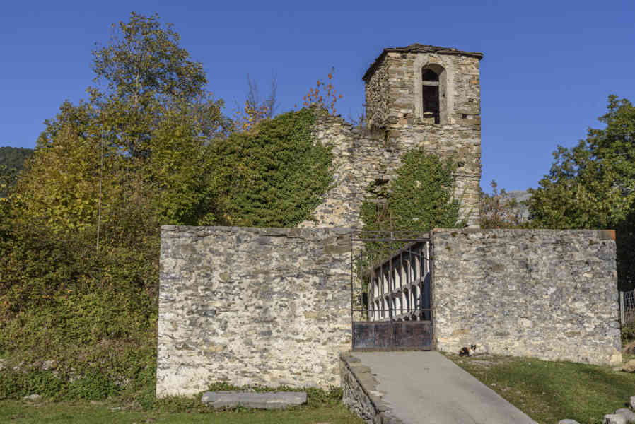Huesca - Escuaín 09 - iglesia de San Pedro.jpg